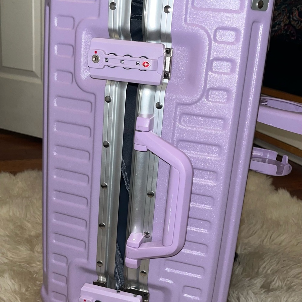 20" Carry-On Aluminum Frame ABS + PC Shell Suitcase - ZIPPERLESS - Picture 3 of 9